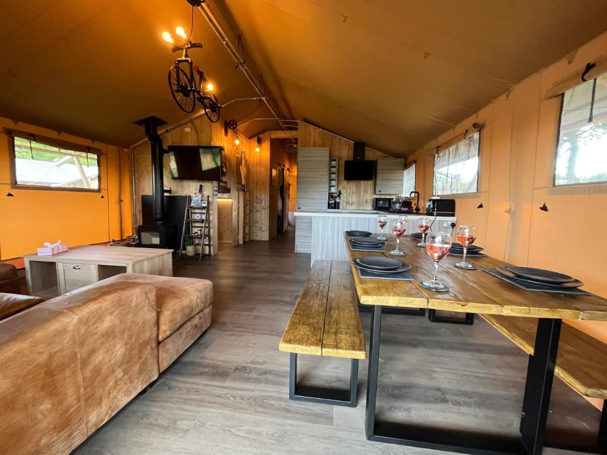 Aladdin Safari Tent Tenby Dış mekan fotoğraf