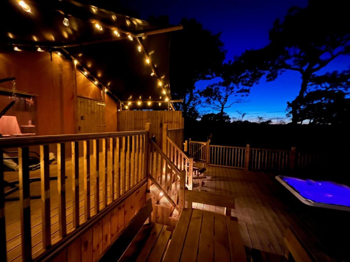 Aladdin Safari Tent Tenby Dış mekan fotoğraf